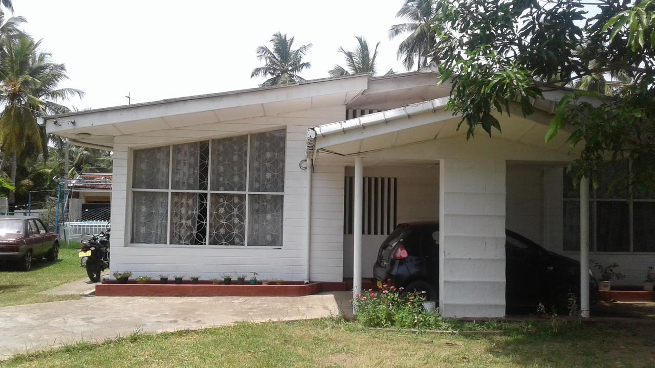 Aeroform Homestay Negombo Exterior foto